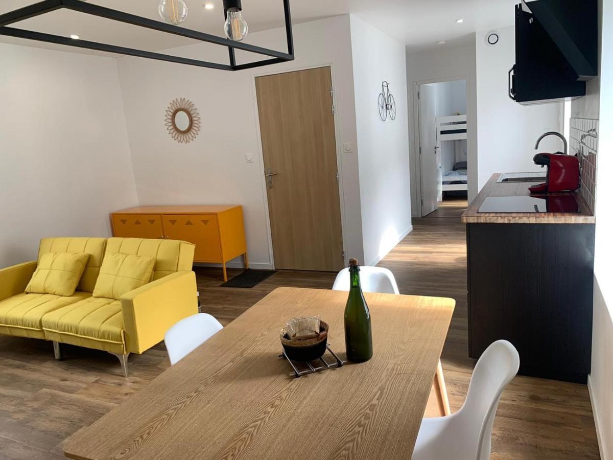 Appartement Calme Et Chaleureux 孔卡尔诺 外观 照片